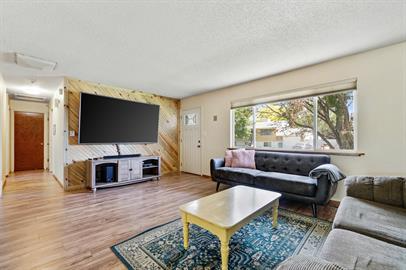 2420 WALNUT AVE