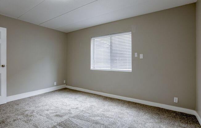 2 beds, 1 bath, 886 sqft, $1,095, Unit 1630 #06