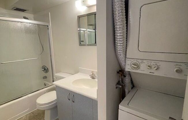 2 beds, 2 baths, $3,100