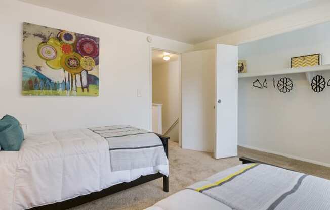 Kings Pointe Apartments - Warren, MI