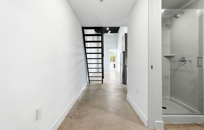 1 bed, 1 bath, 412 sqft, $2,245, Unit 102-A