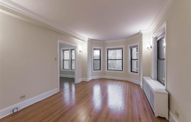 The Patricians Apartments Lincoln Park Chicago One Bedroom