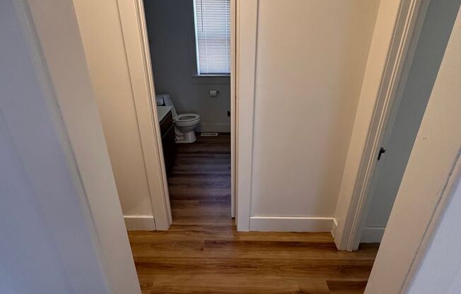 $895 - 2 bedroom/ 1 bathroom - Single Family Home