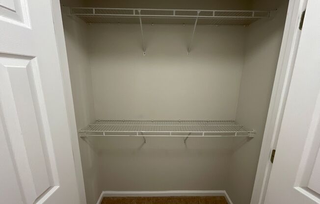 1 bed, 1 bath, 871 sqft, $1,225, Unit 2758-5