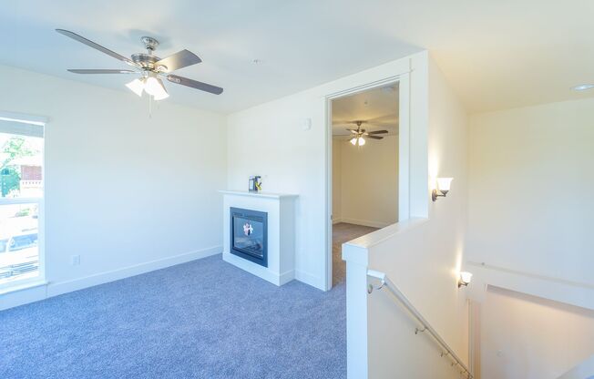 3 beds, 2 baths, 1,016 sqft, $2,299, Unit 1101