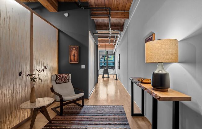Gorgeous One Bedroom Luxury Condo in Ballpark!