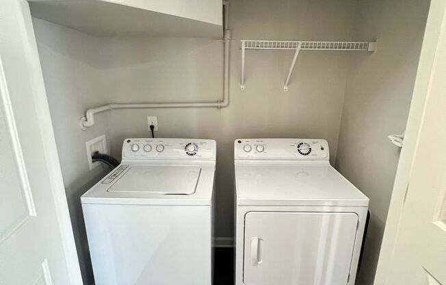 1 bed, 1 bath, 929 sqft, $1,242, Unit 109