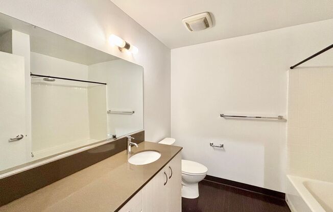 1 bed, 1 bath, 683 sqft, $1,950, Unit 310