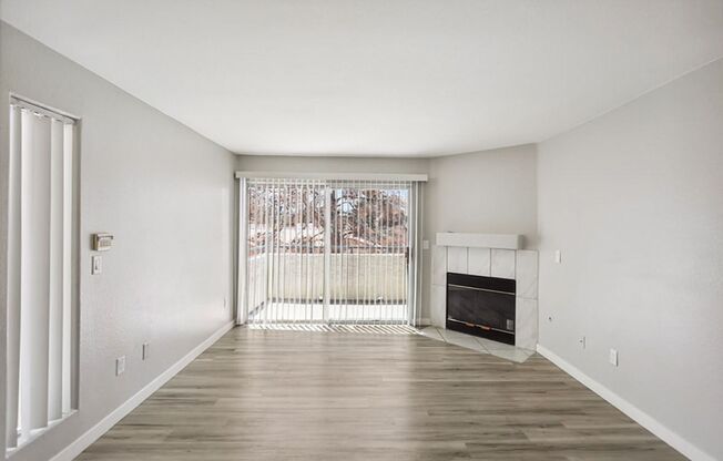 Centrally Located 3 Bed Condo In Gated Community