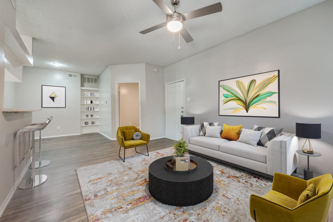 Foxborough - Irving, TX Apartments