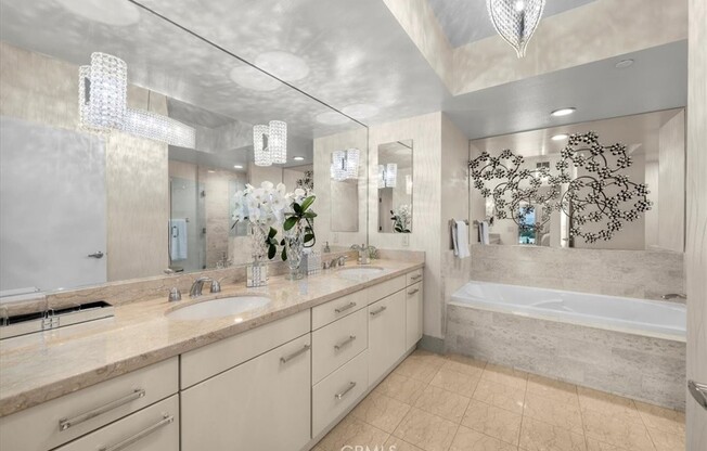 13600 MARINA POINTE DR