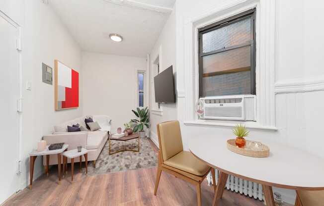 319 E 83 ST