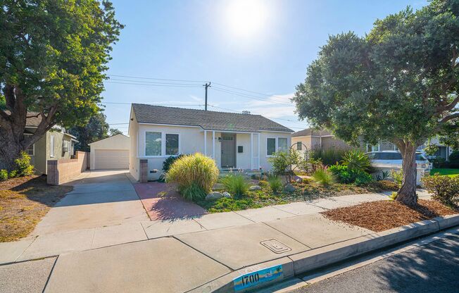 Charming Manhattan Beach Home Rental!