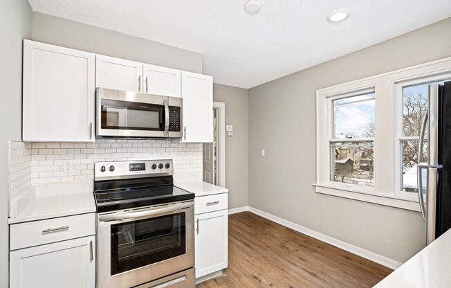 287-289 Avon Street N