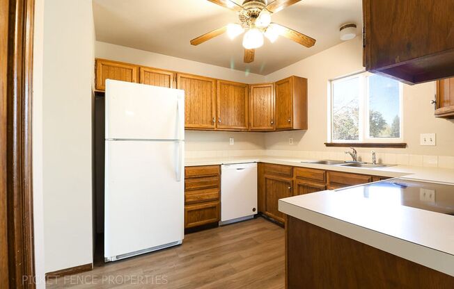 Beautiful 2 Story Home in Loveland