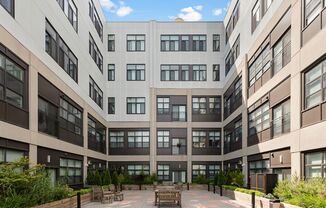 2 beds, 2 baths, 820 sqft, $4,095, Unit 6J