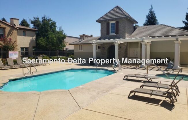 2 beds, 2 baths, $2,095, Unit # 26104