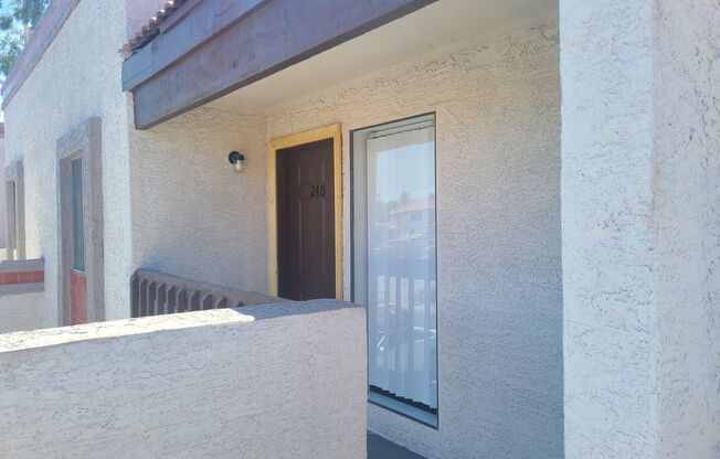 2 beds, 1 bath, 800 sqft, $1,095, Unit 240