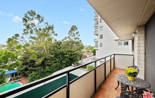 2 beds, 2 baths, 1,088 sqft, $4,600, Unit 810