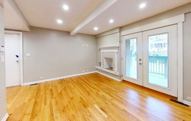 2 beds, 2 baths, $3,000, Unit BK 1