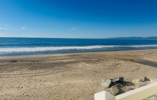 211 Crystal Cove Apts LLC