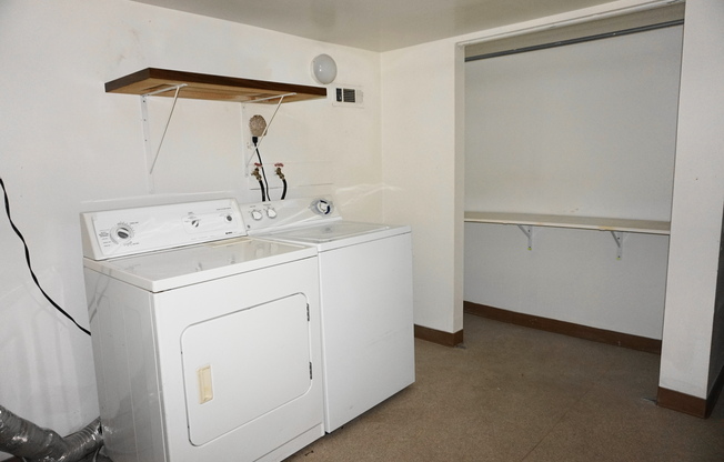 2 beds, 1.5 baths, $1,700