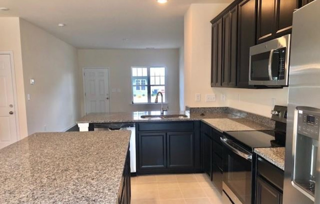 Beautiful Townhome in the steel creek area!