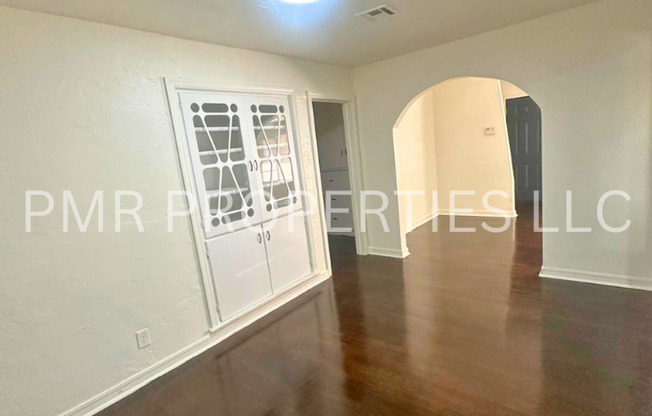 3 Bedrooms / 1 Bathroom House