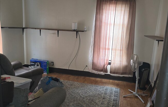 1008 W 143 ST