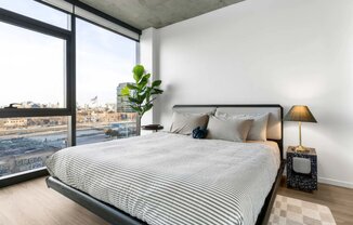 1225 W FULTON MARKET