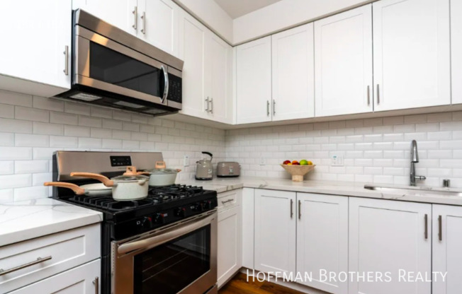 1 bed, 1 bath, $2,420