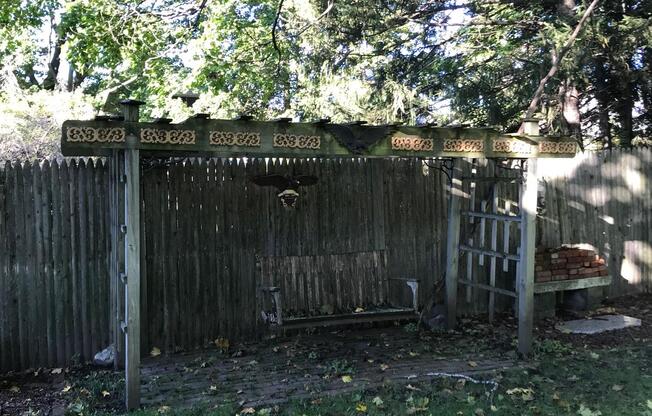 83 AUTUMN ST