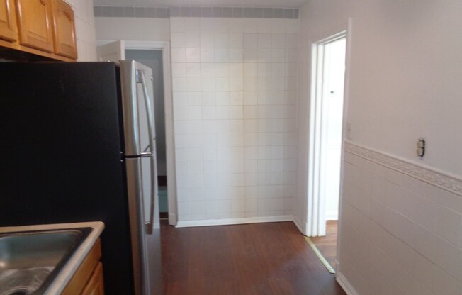 5907 Yorkwood Rd/3 Bed, 1.5 Bath Townhouse near Mercy High School