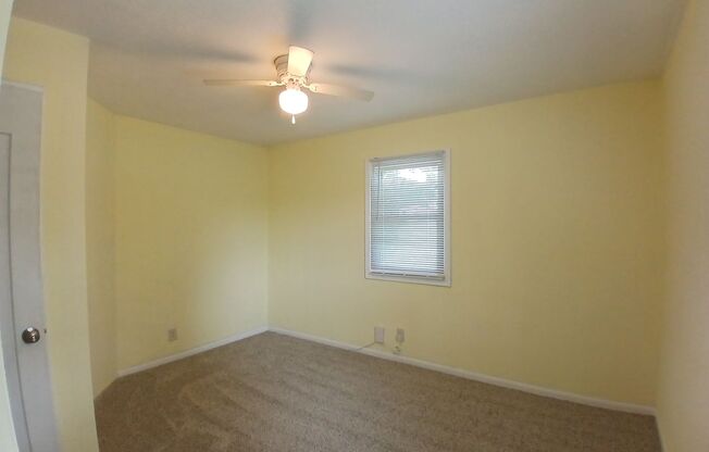 3 beds, 1 bath, $1,400