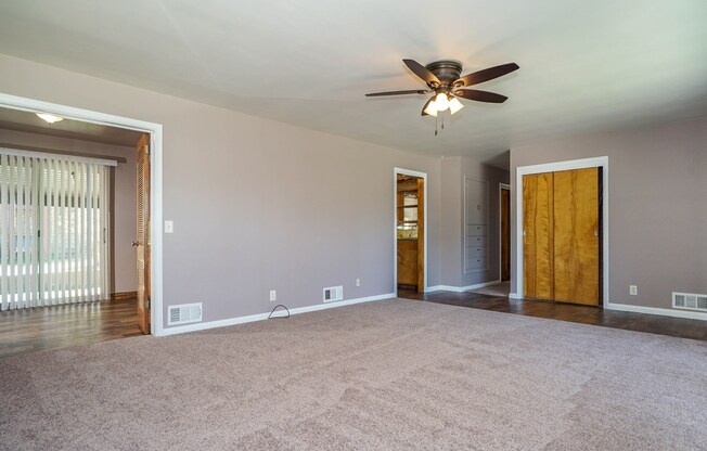 Spacious 3 Bedroom home in Ogden! - Available on July NOW!