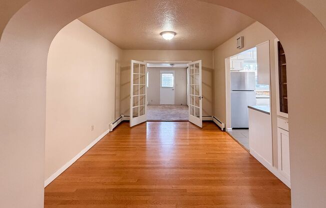 Charming Single Level SE Salem Home ~ High 1945