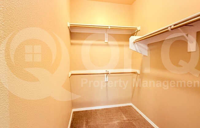 1 bed, 1 bath, 748 sqft, $1,100, Unit 3019