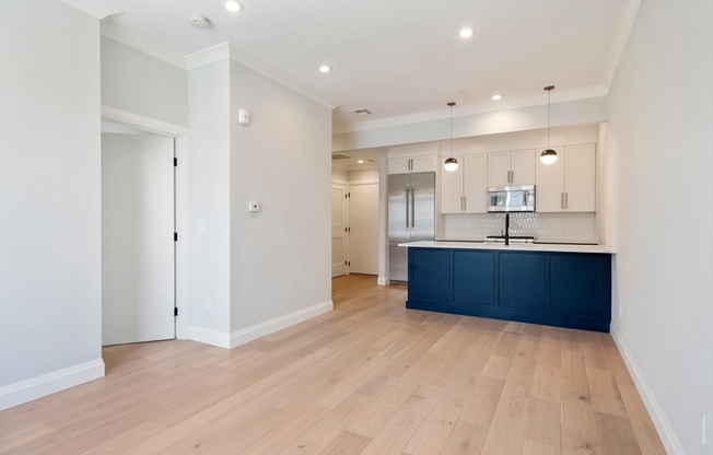 142 PLEASANT ST