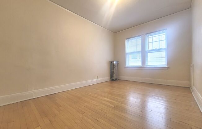 1 bed, 1 bath, $1,045, Unit 208