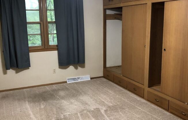 1 bed, 1 bath, $720