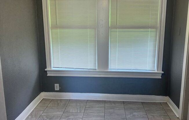2 Bedroom Home for Rent!