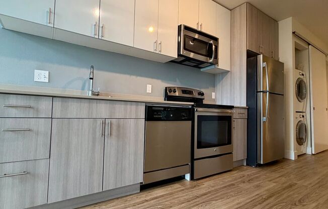 1 bed, 1 bath, 475 sqft, $1,750, Unit 301