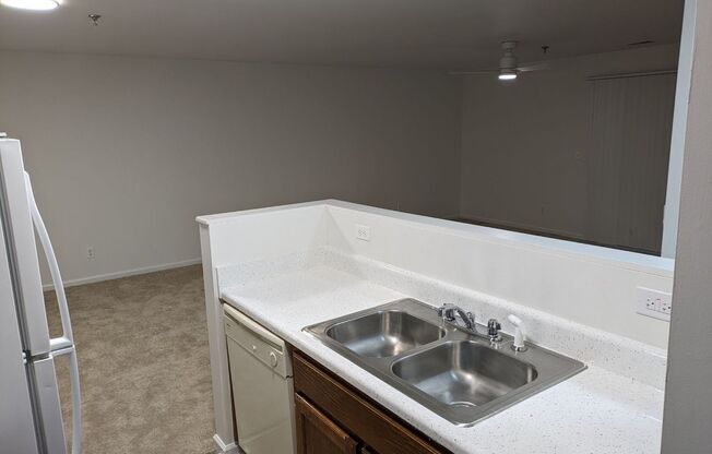 2 beds, 2 baths, 1,000 sqft, $1,745, Unit 310 B Commonwealth Court