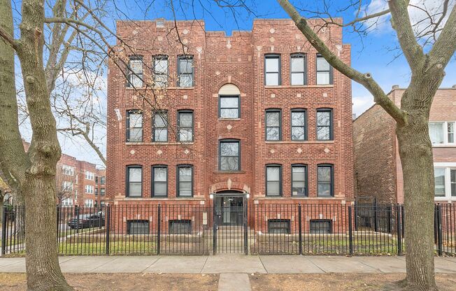 11038-40 S. Vernon Avenue