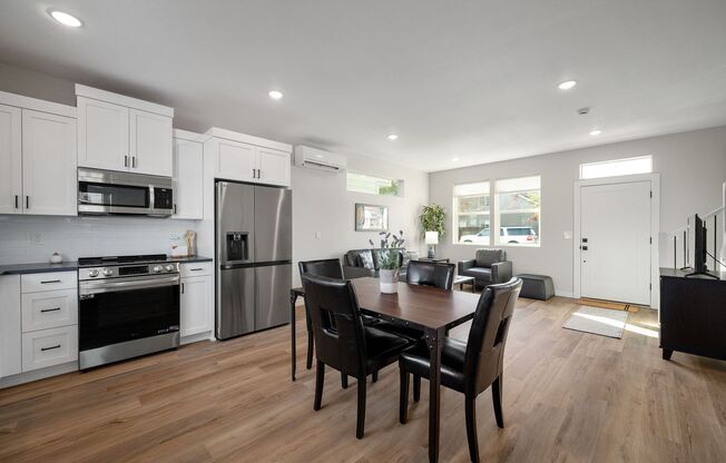 2 beds, 2.5 baths, 1,080 sqft, $2,199, Unit 2812