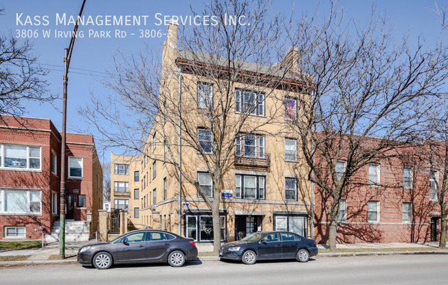 3806 W Irving Park Rd