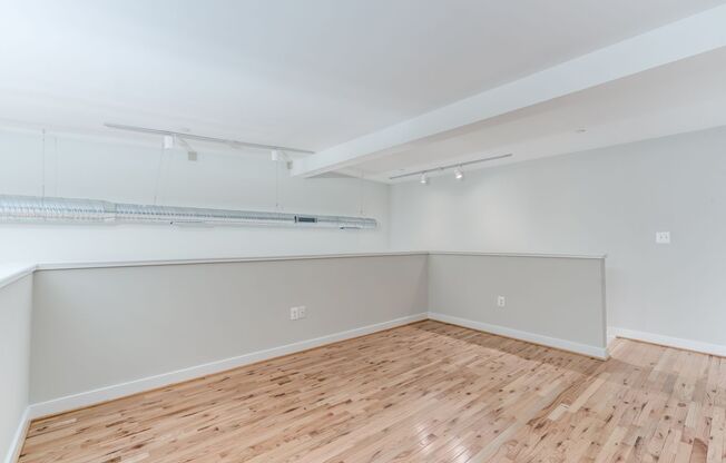 2 beds, 1.5 baths, 1,080 sqft, $1,899, Unit 203