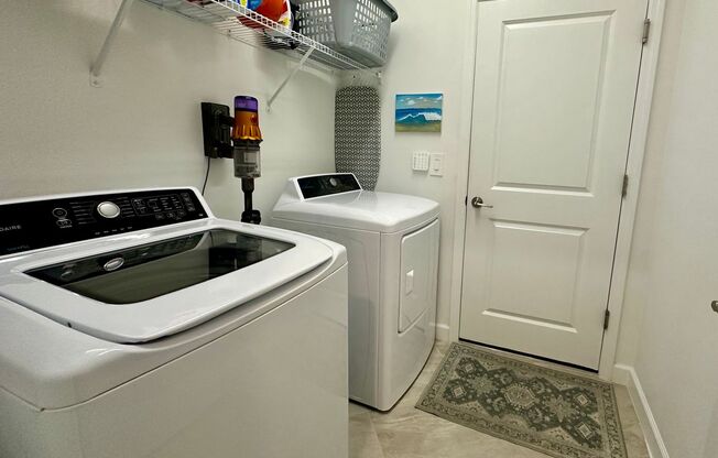 2 beds, 2 baths, $4,000