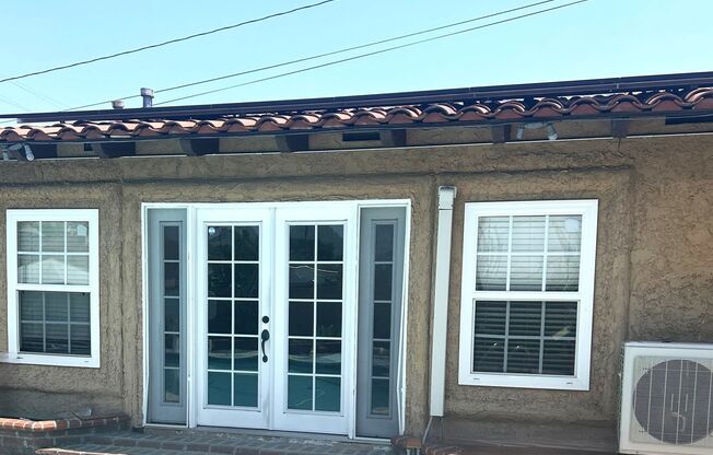 Downey Ave. 12712