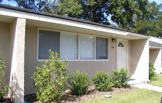 2/2 Condo in SW Gainesville